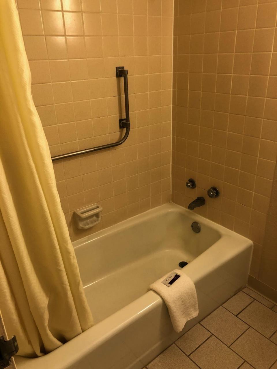 Relax Inn Растон Екстер'єр фото