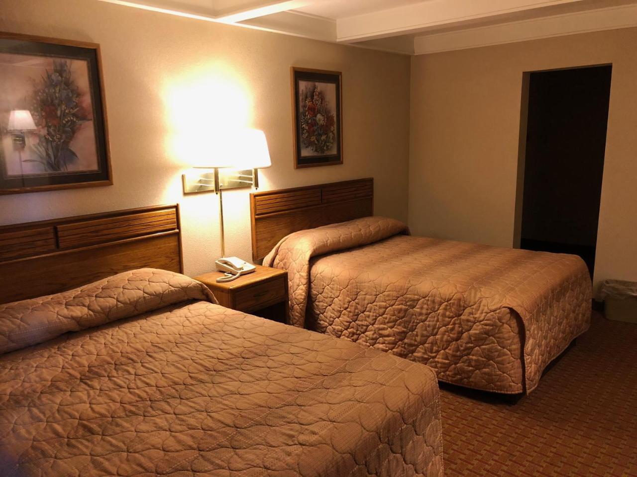 Relax Inn Растон Екстер'єр фото